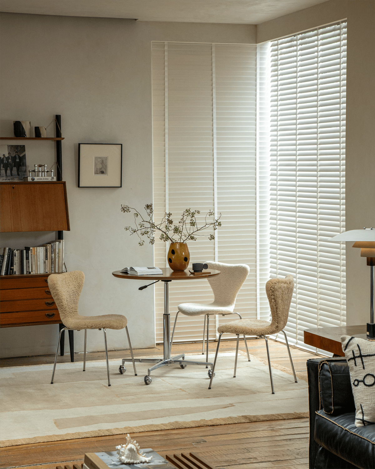 Pietra Shearling Chair - ZM Home