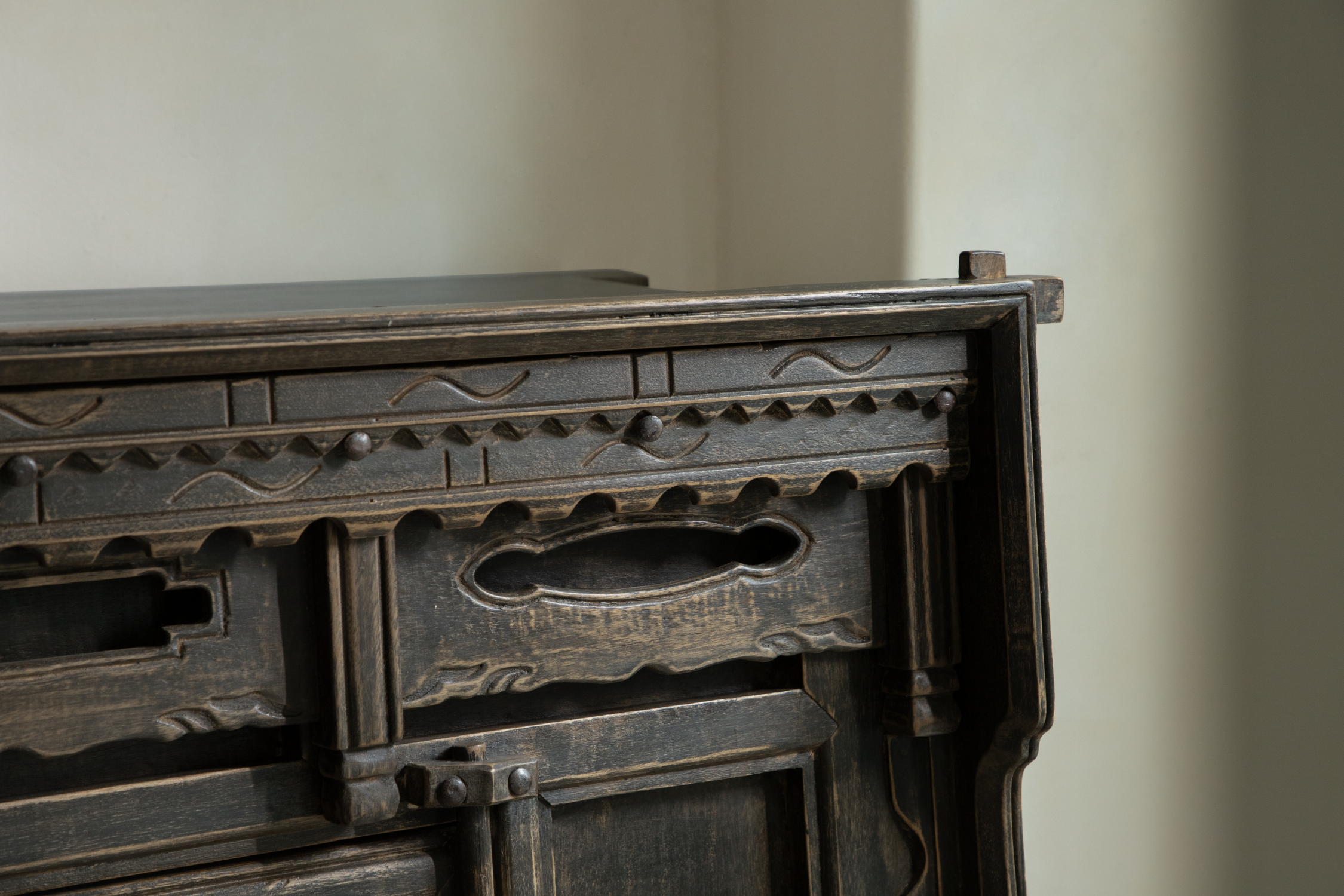 Chinese Vintage Cabinet