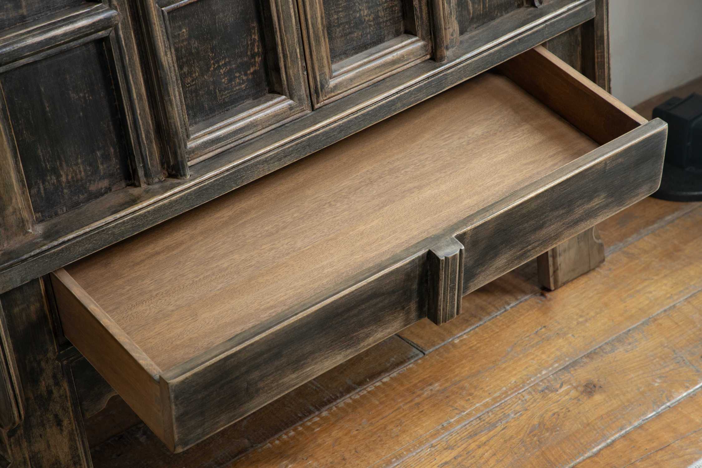 Chinese Vintage Cabinet