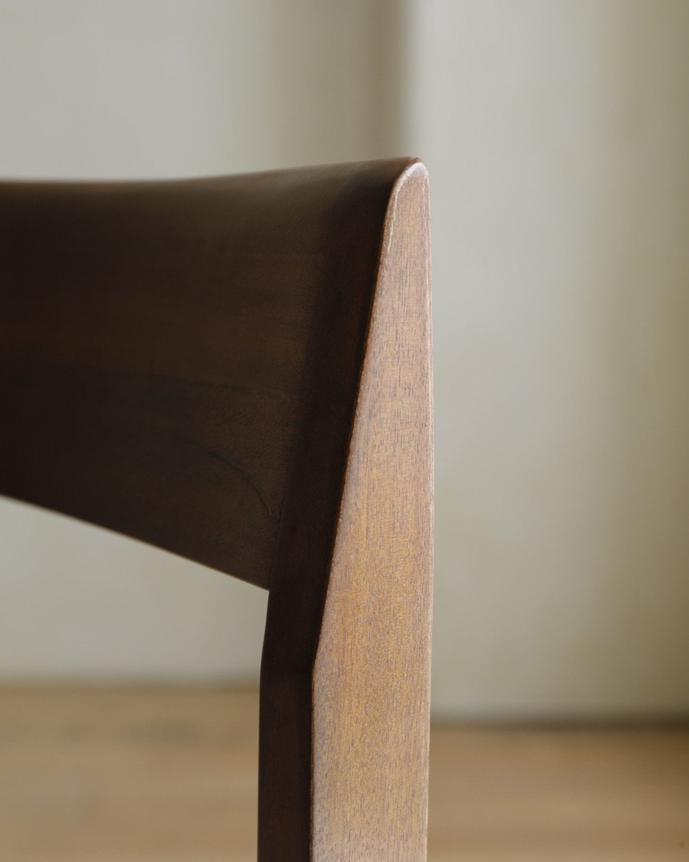 Chandigarh Box Chair detail: wooden backrest and support, Mid-Century Modern design
