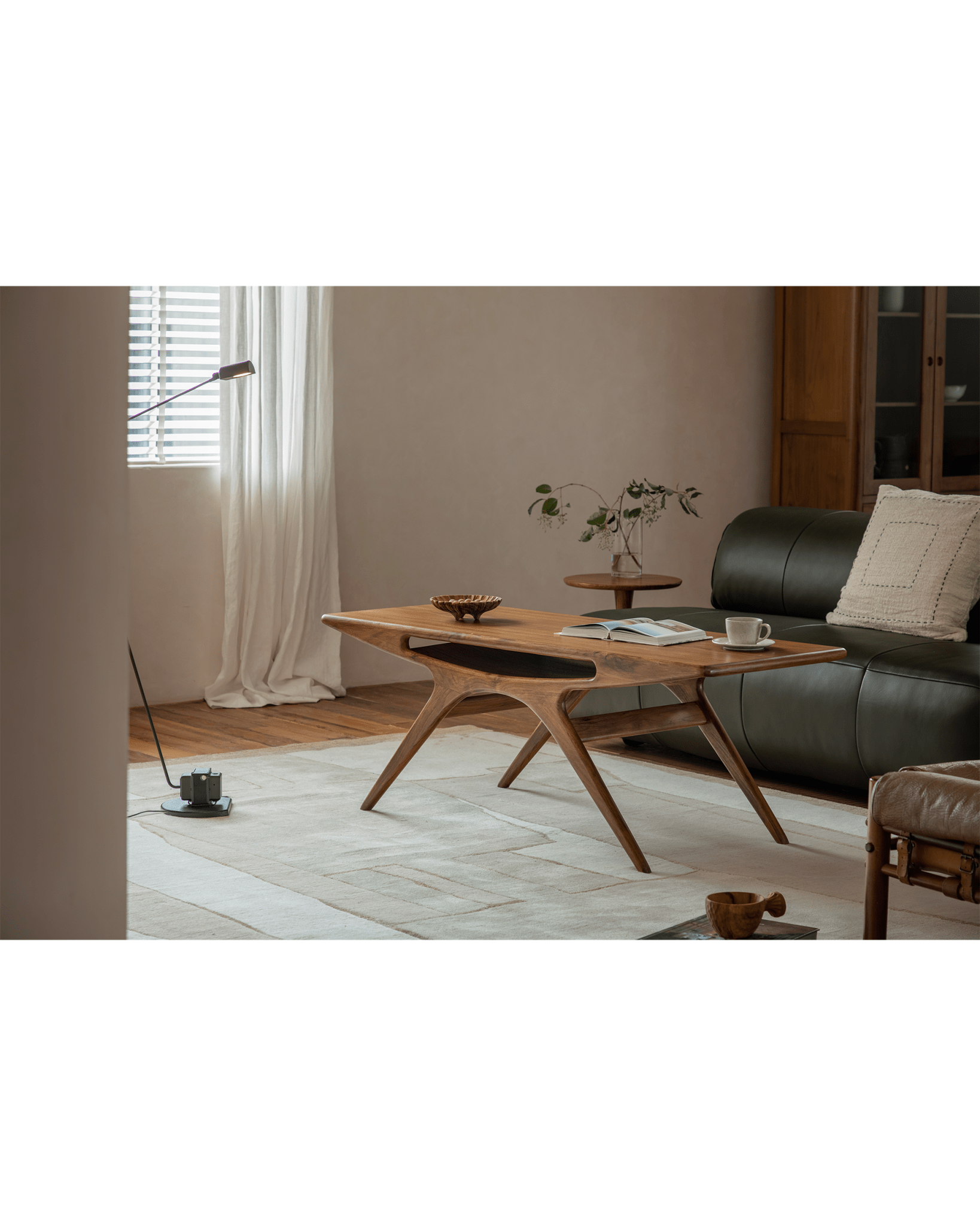 Coffee Table Decorating Guide: Small Details, Big Difference! - ZM Home
