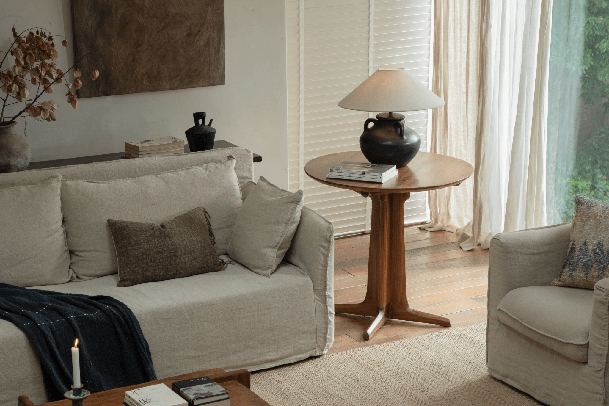 The 7 Biggest Furniture Arrangement Mistakes (And Simple Fixes) - ZM Home