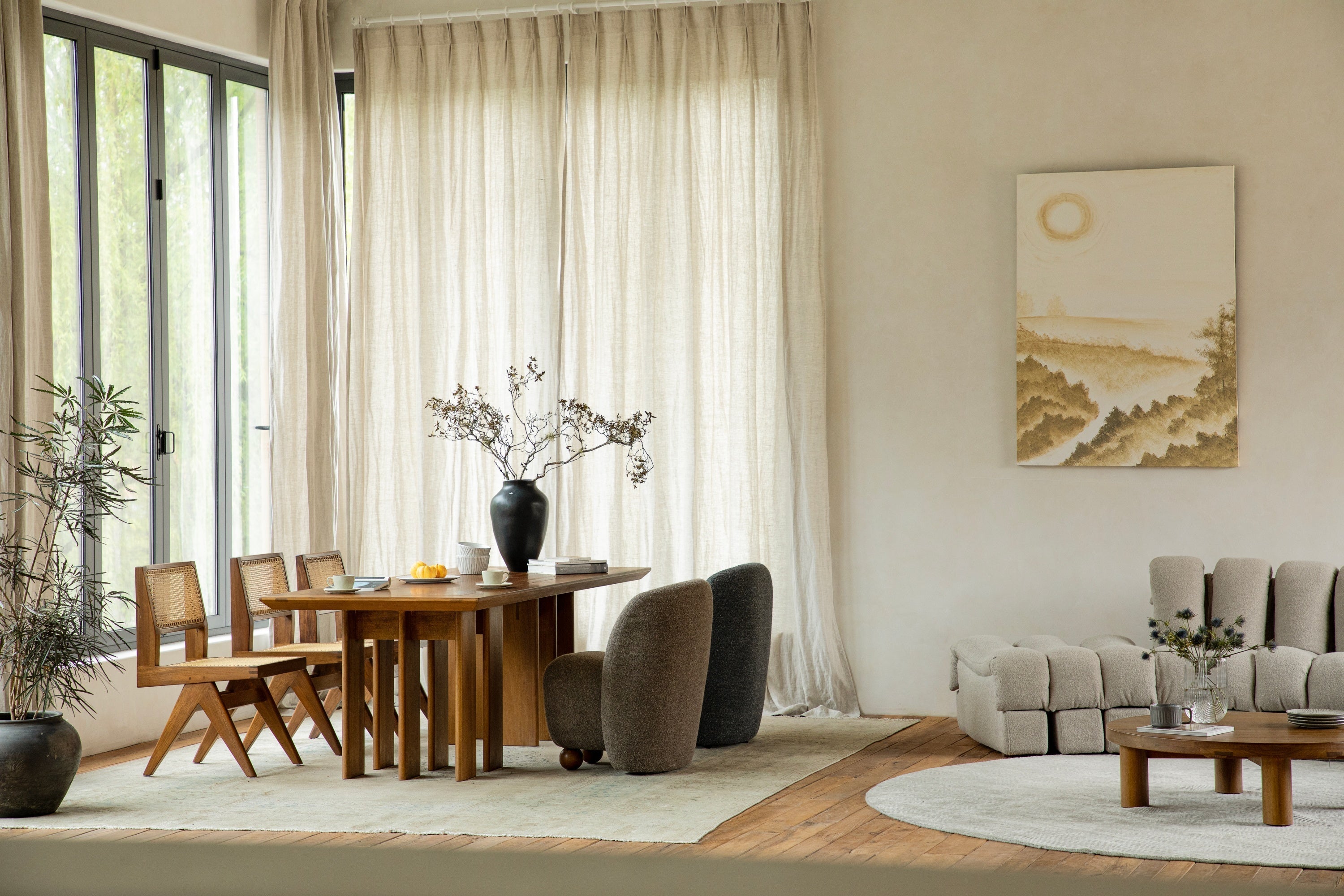 Round vs. Rectangular Dining Table: Which One Works Best for You