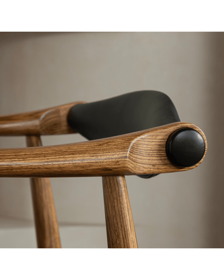 CH34 Yoke Chair - ZM Home