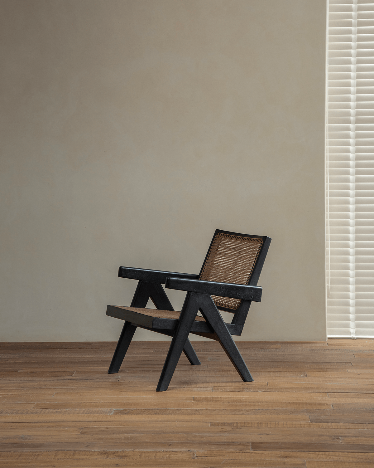 Chandigarh Armrest Easy Chair - ZM Home