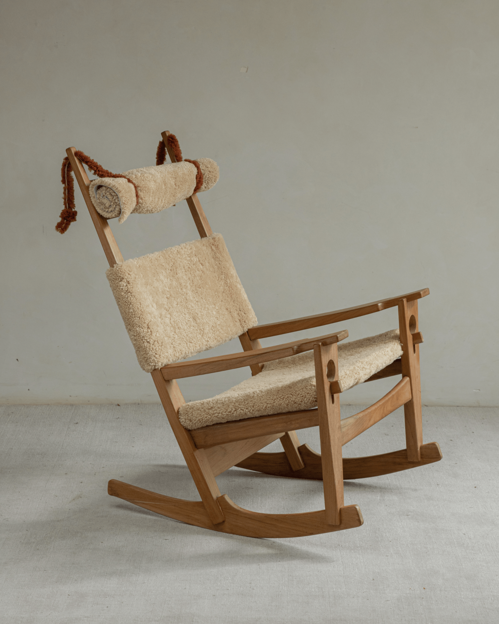 Hans Rocking Chair – Cozy Shearling Edition | ZM Home Hans Rocking Chair – Cozy Shearling Edition | ZM Home