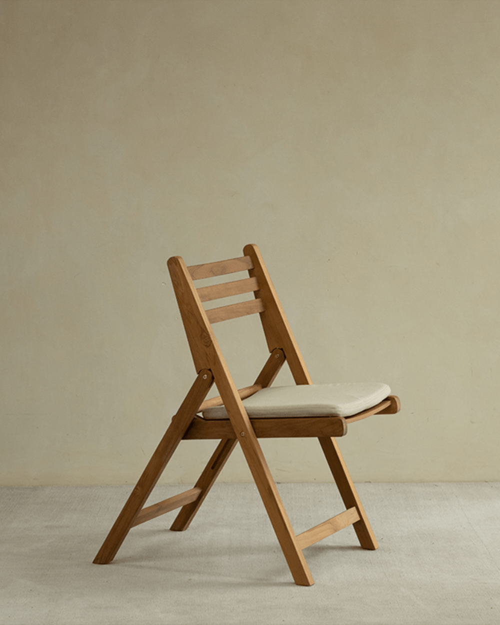 Lambda Outdoor Folding Chair – Durable & Portable | ZM Home