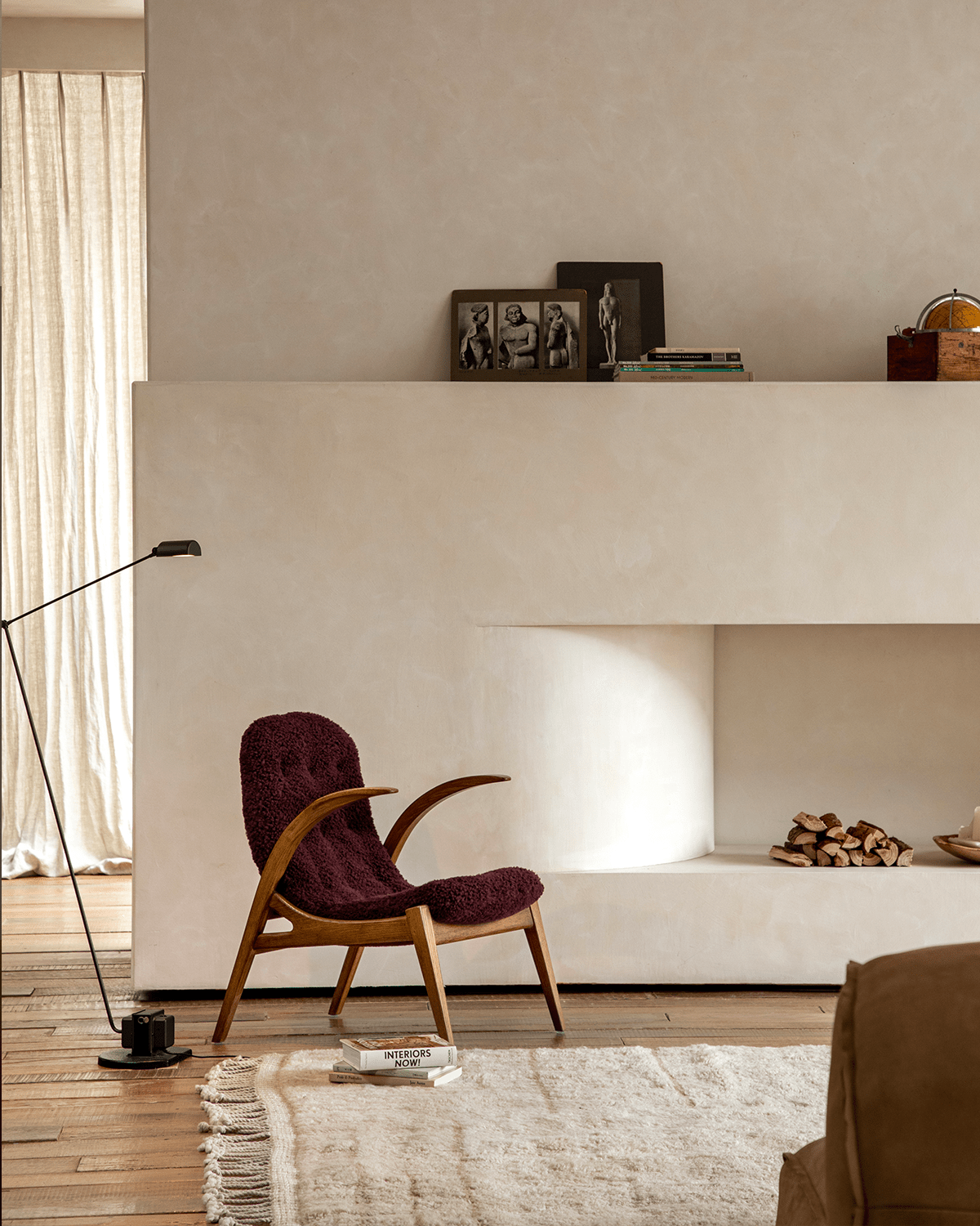 Arc Shearling Lounge Chair - ZM Home