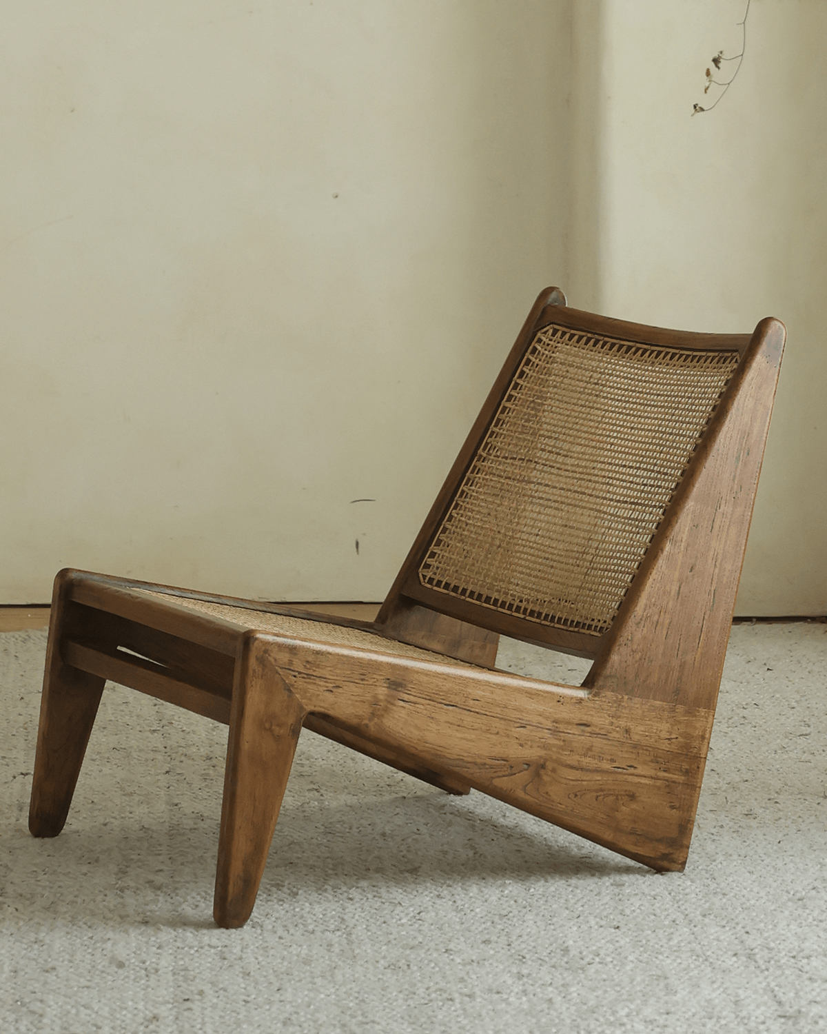 Chandigarh Kangaroo Lounge Chair - ZM Home
