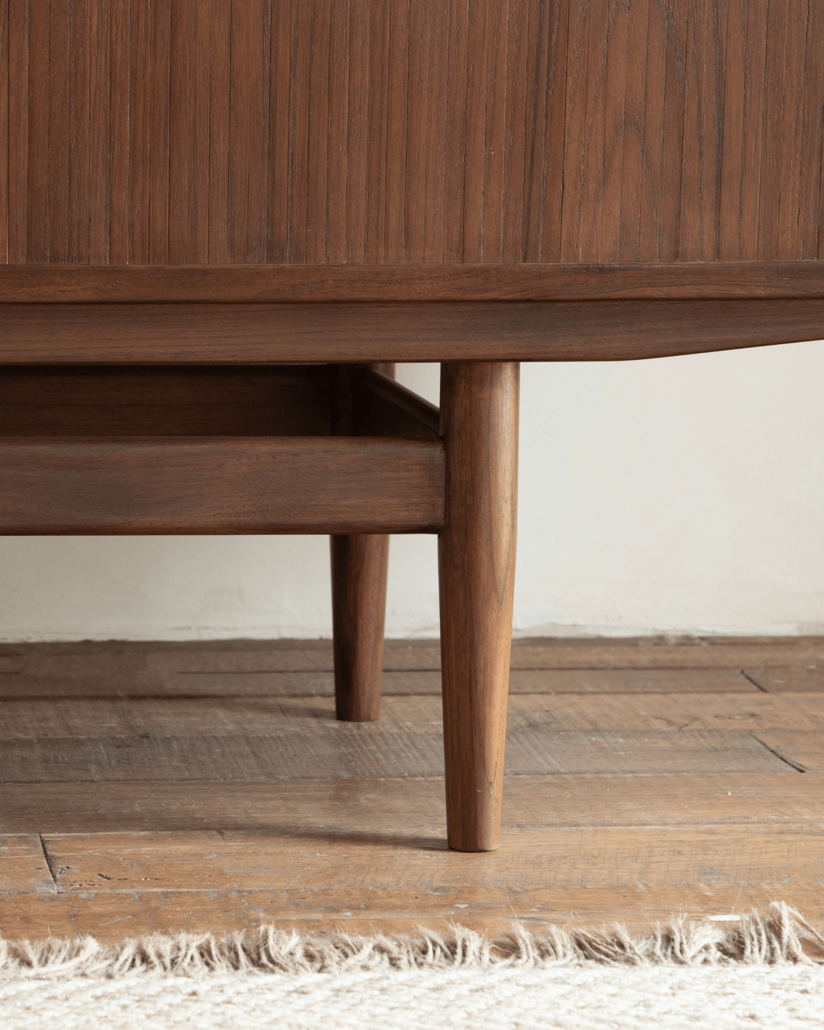 Ibu Teak Sideboard detail: Teak wood conical legs, Scandinavian design