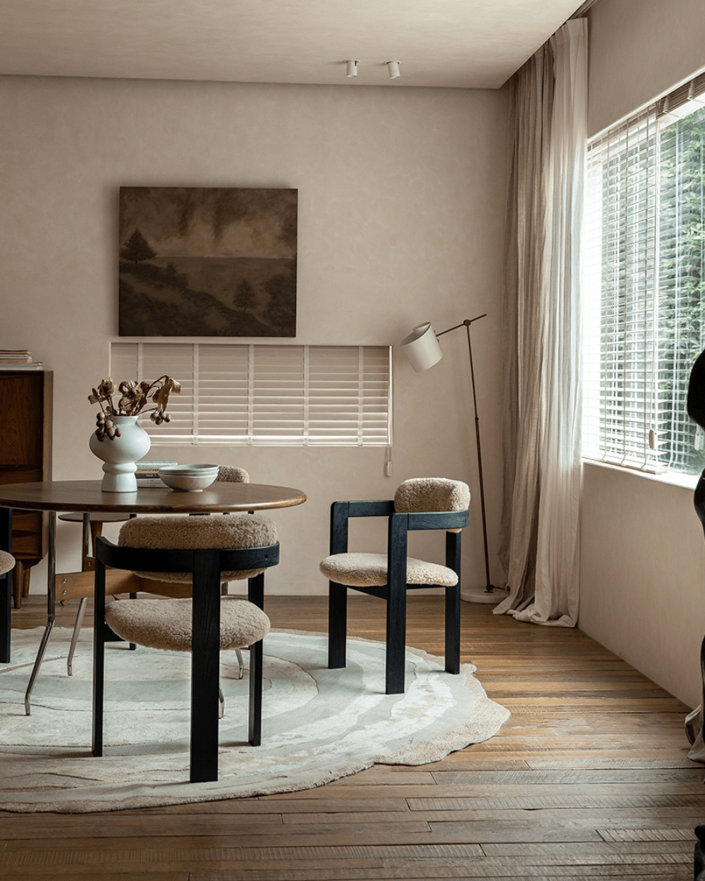 Pamplona Shearling Chair - ZM Home