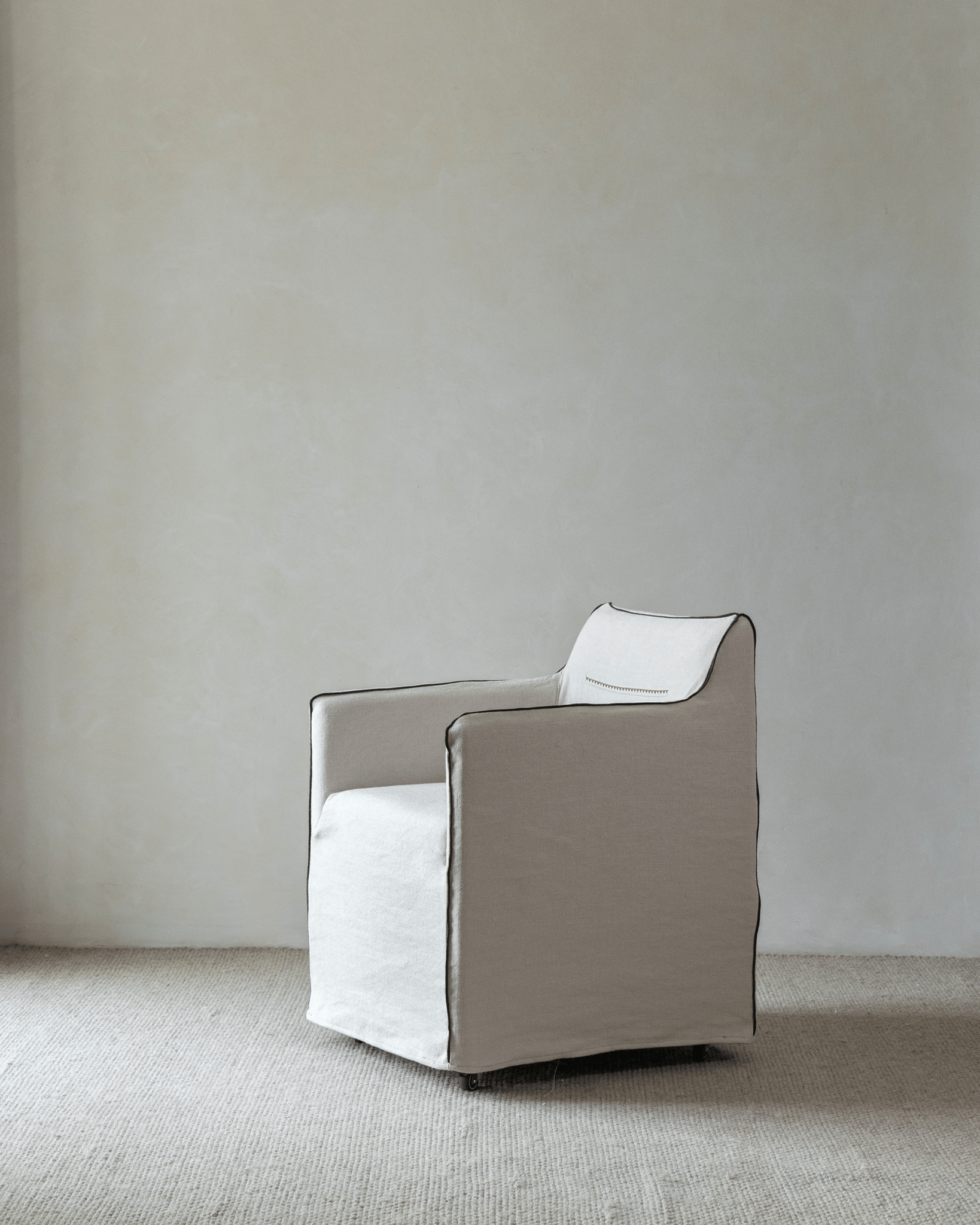 Ducy Linen Slipcover Chair - ZM Home