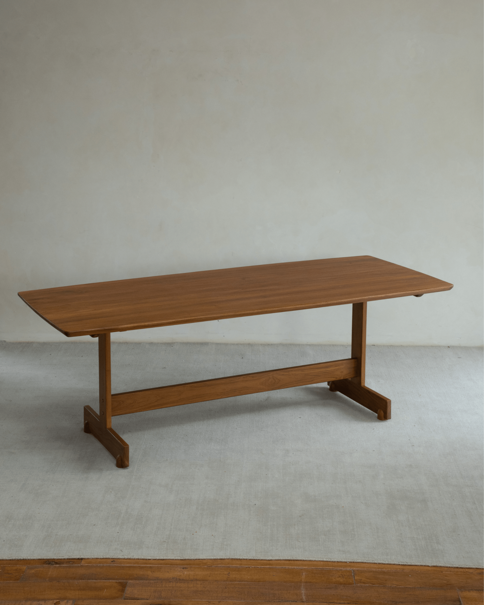 Hoof Dining Table, solid wood with warm brown finish, I-shaped base, stable design, modern dining table
