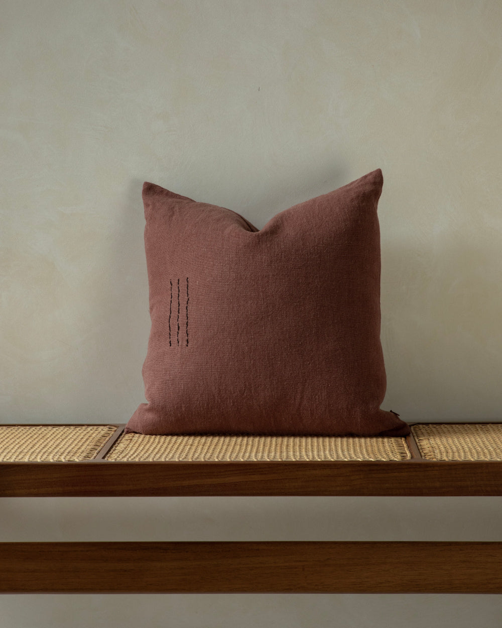 Linora Pillow