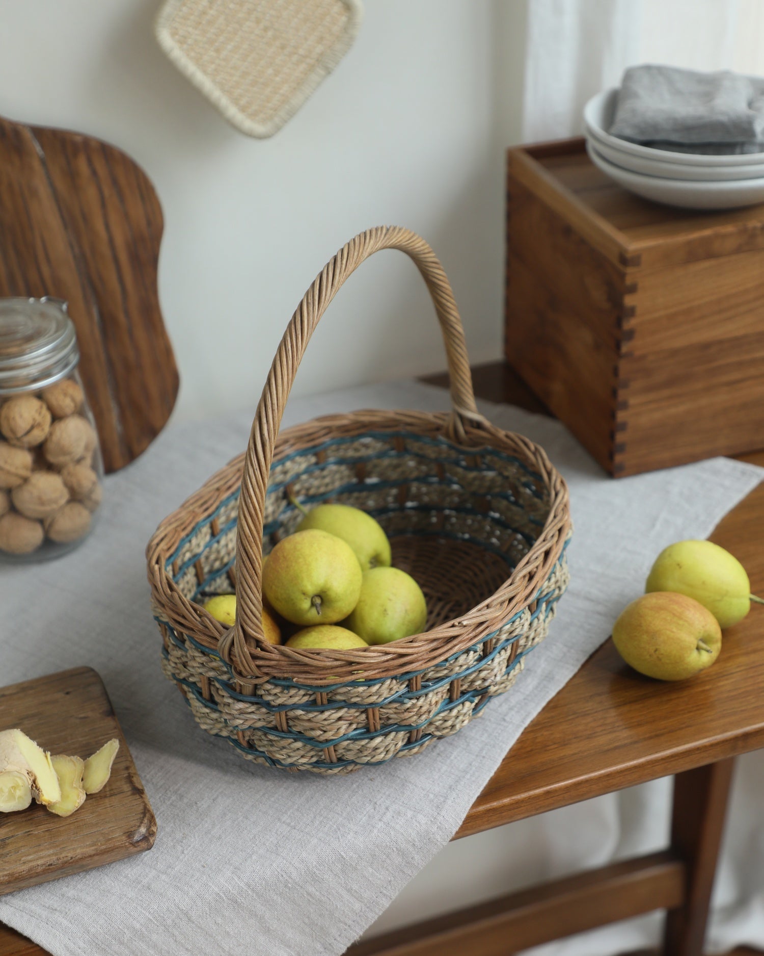 Viney Tote Basket