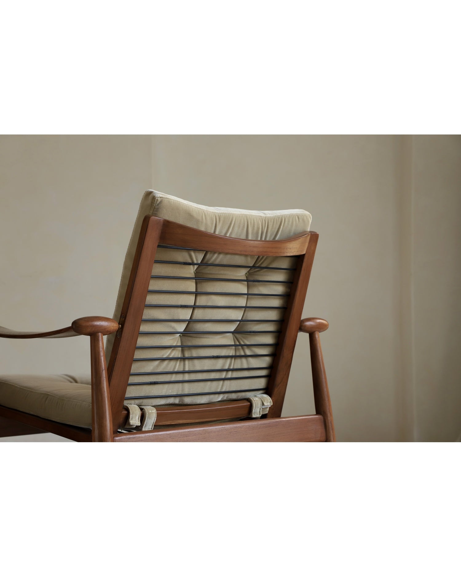 Elise Lounge Chair