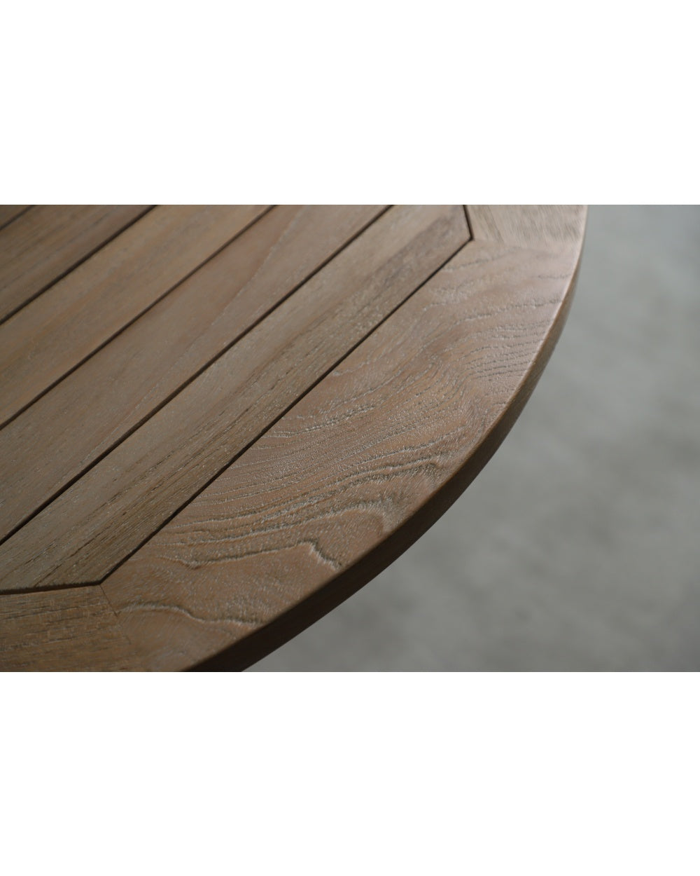 Ruby Outdoor Round Table
