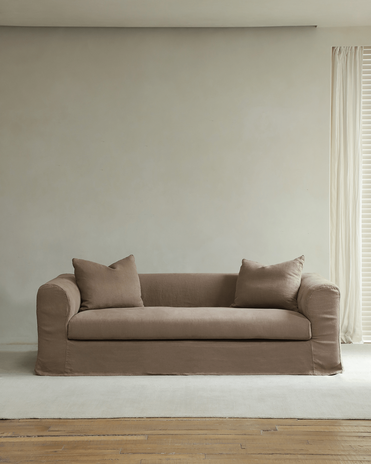 Charlotte Sofa, Tea Brown / 3-Seater