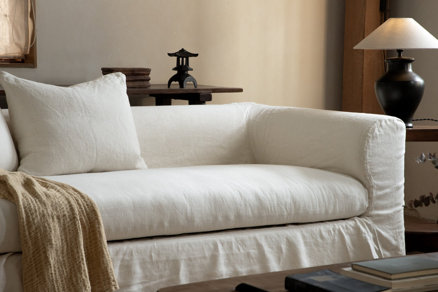 Charlotte Sofa - ZM Home