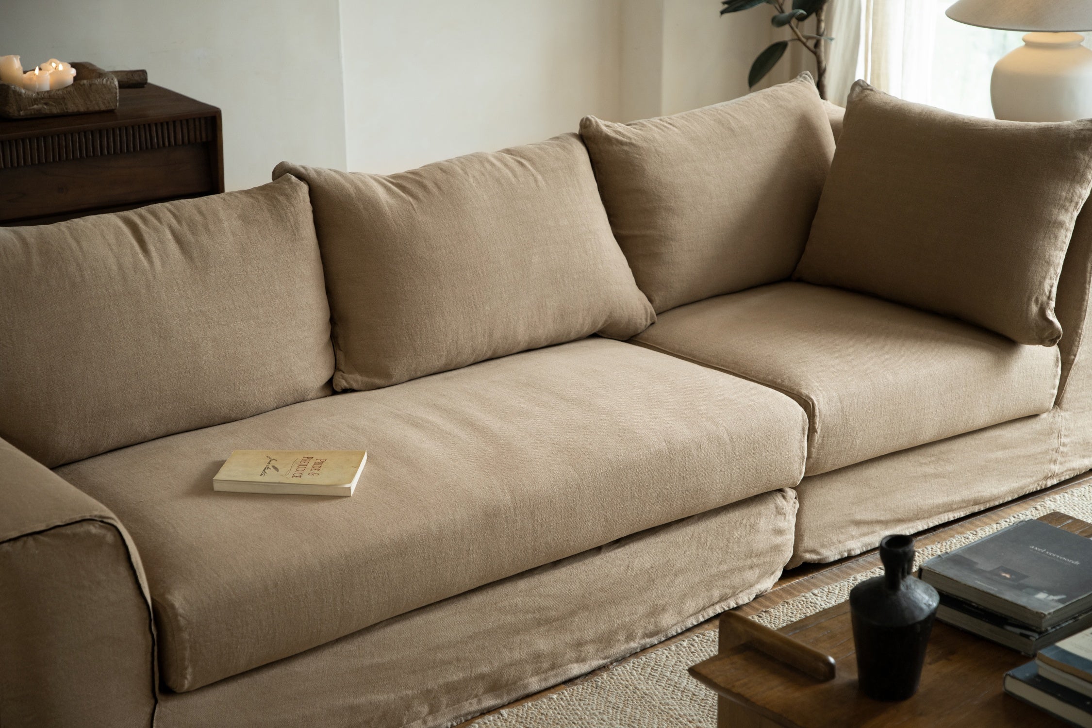 Noa Sectional Sofa - ZM Home