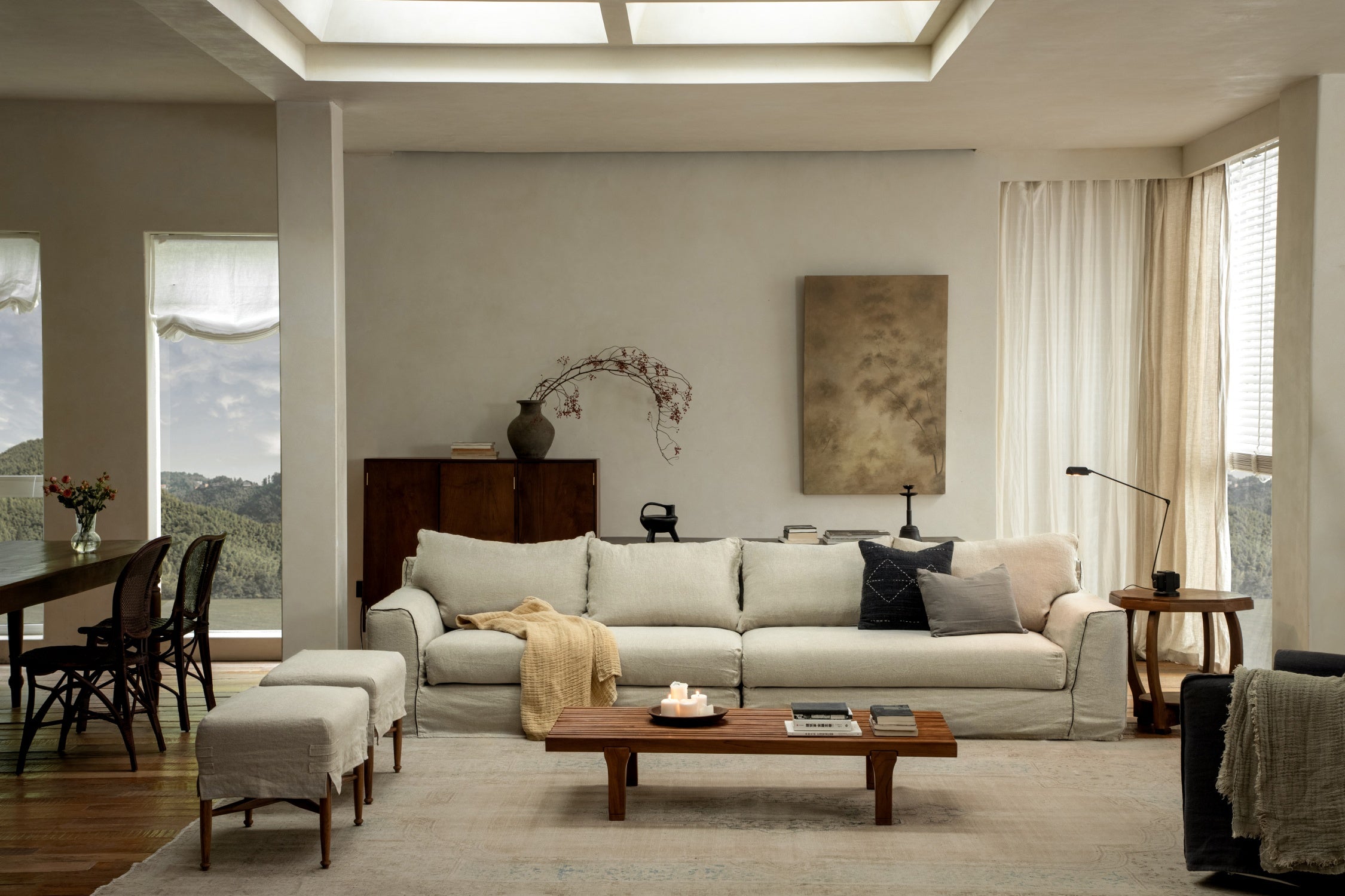 Noa Sectional Sofa - ZM Home