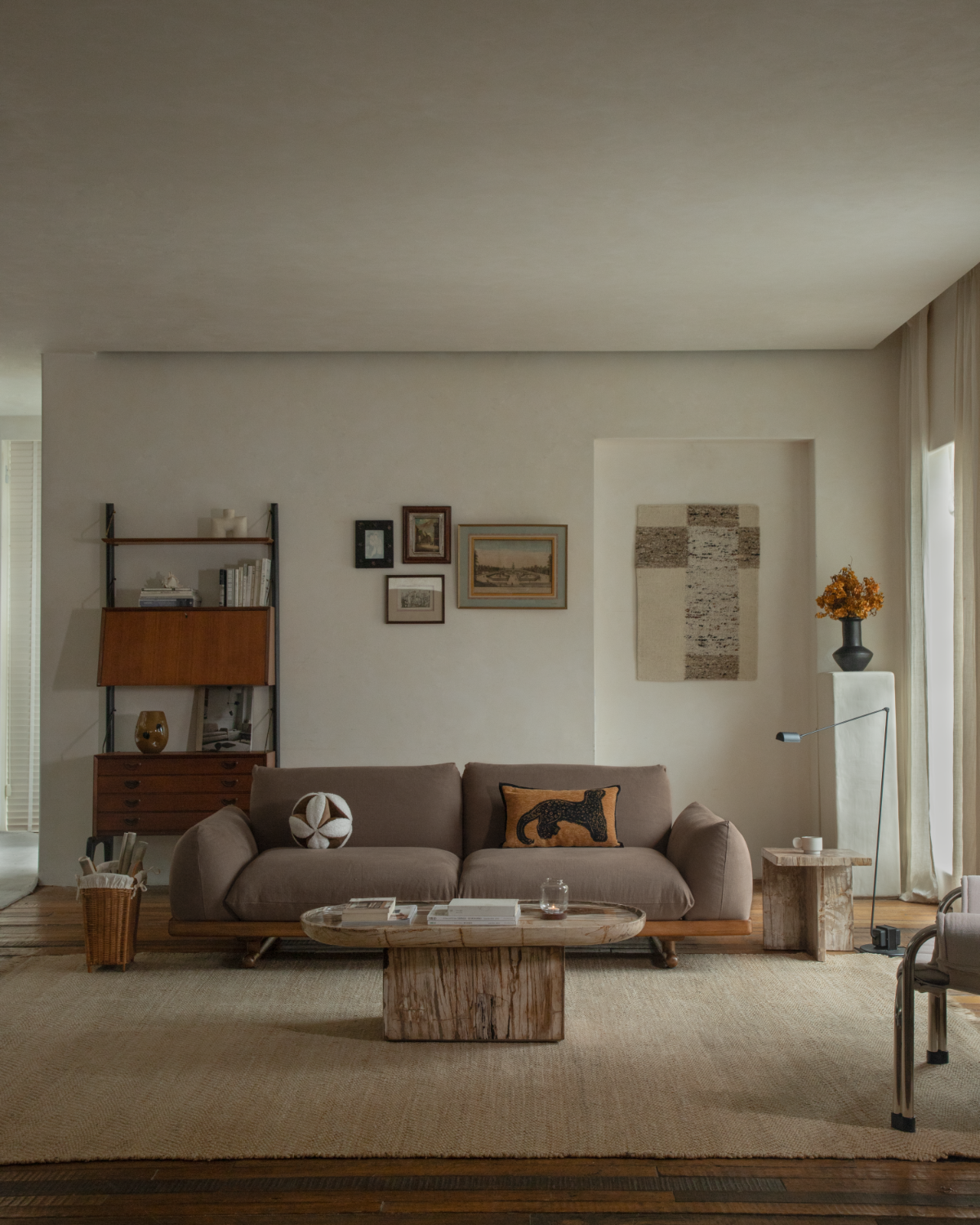 Adrian Sofa