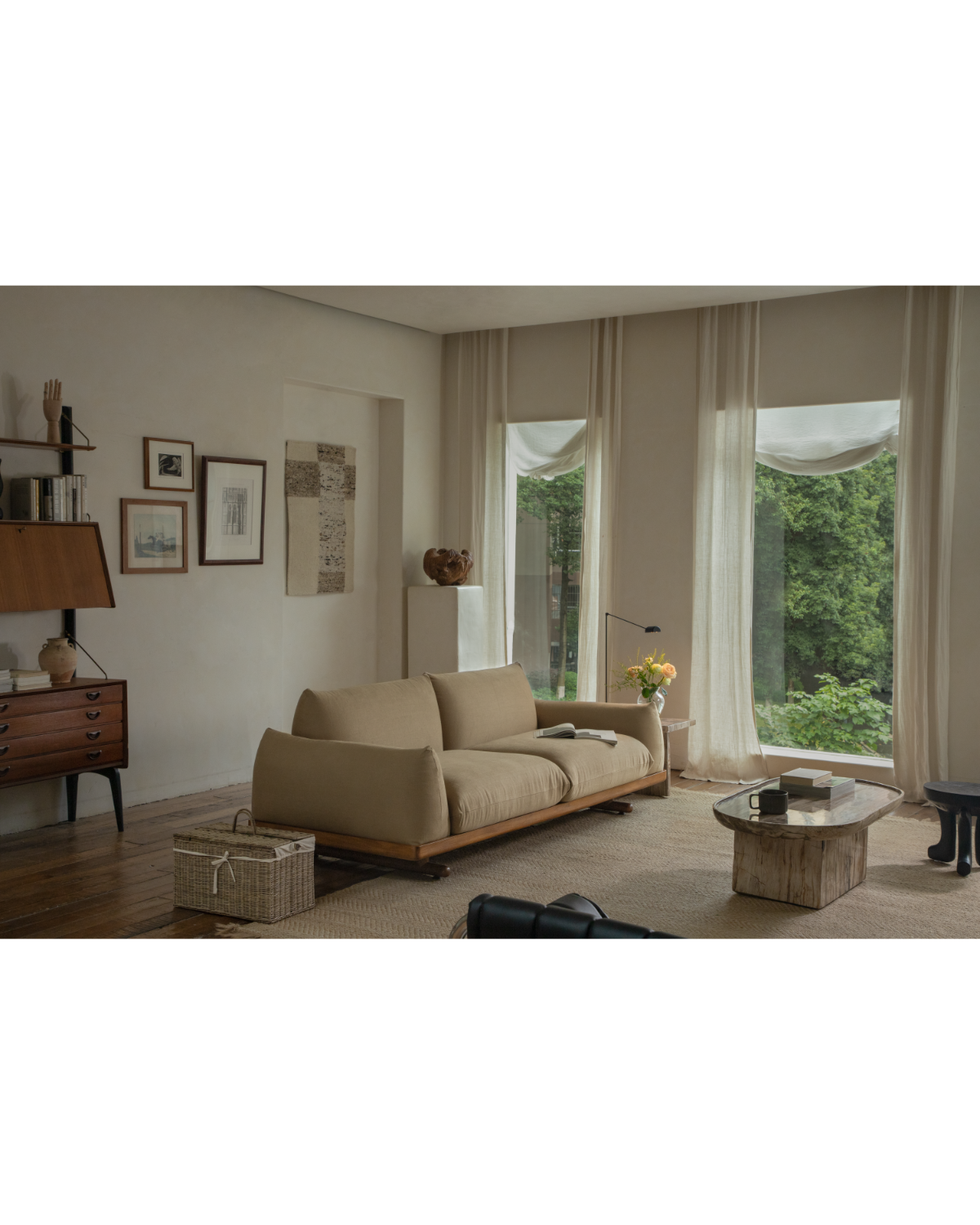Adrian Sofa