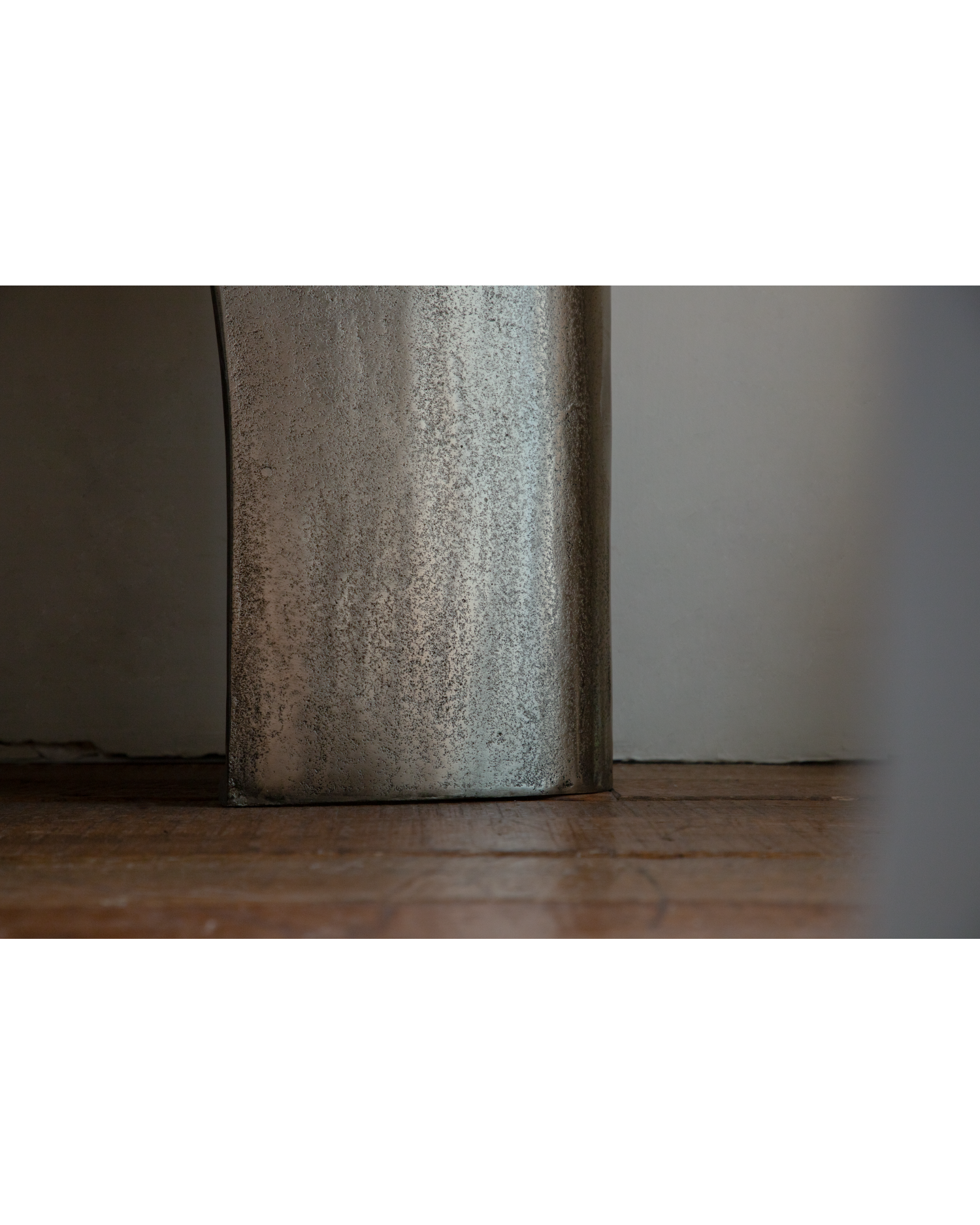 Hadrian Console Table