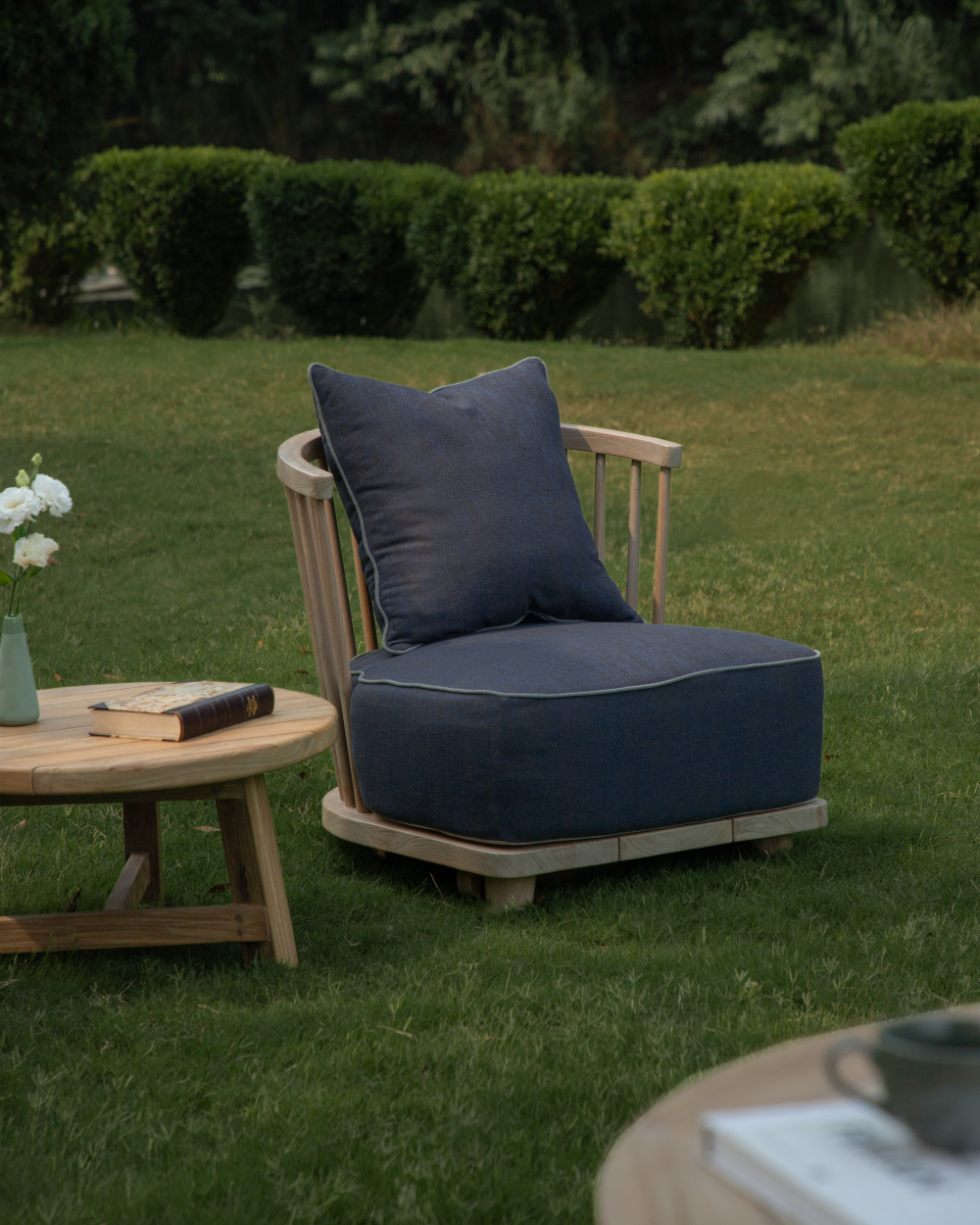 Riven Outdoor Lounge Chair