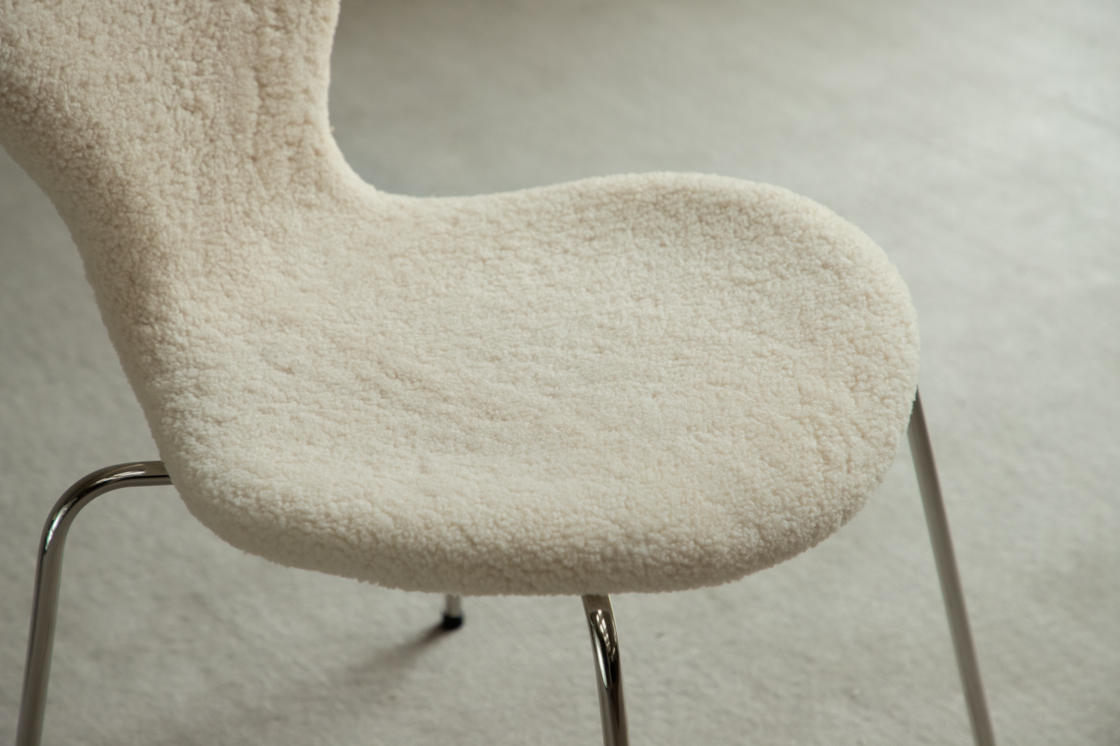 Pietra Shearling Chair - ZM Home