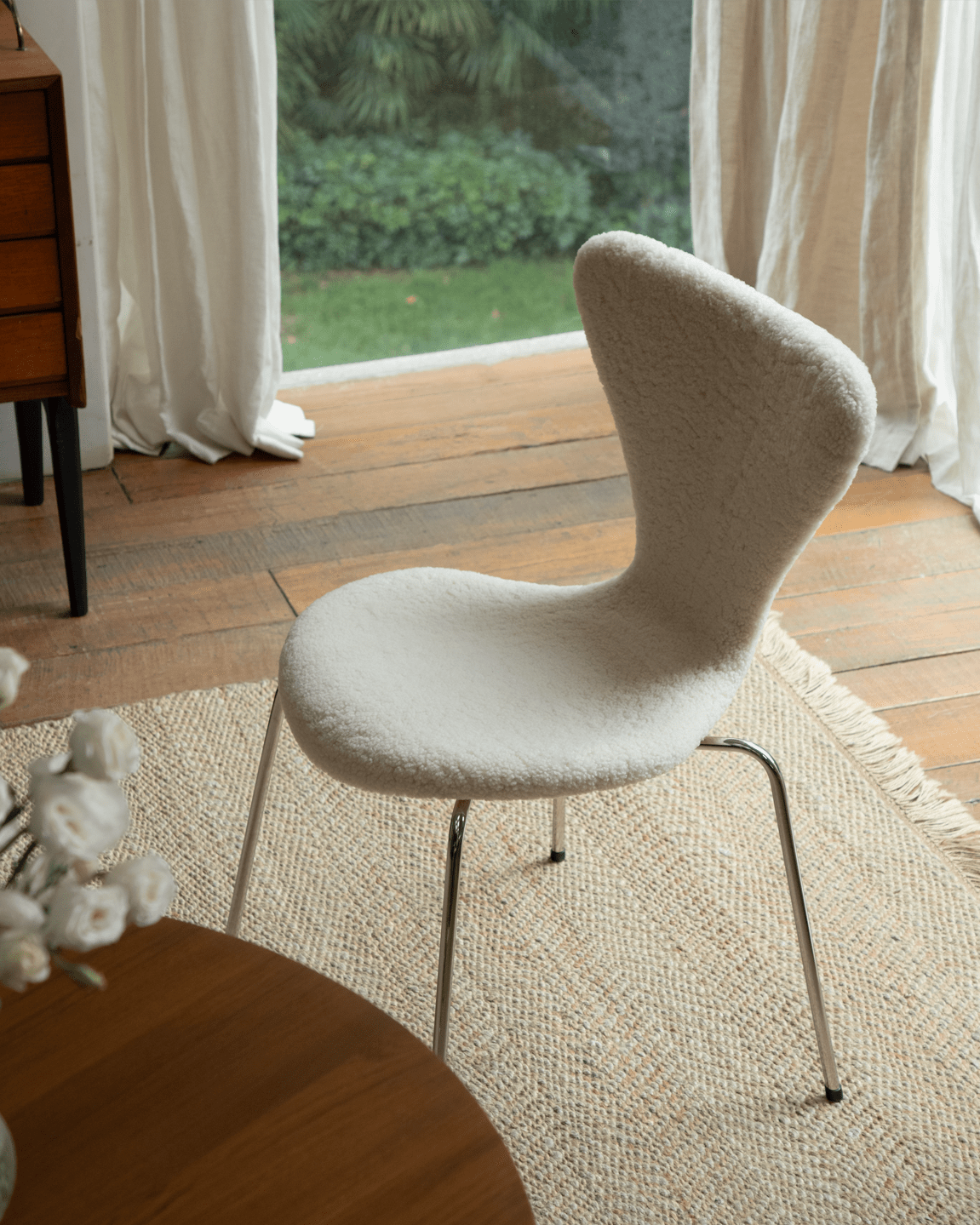 Pietra Shearling Chair - ZM Home