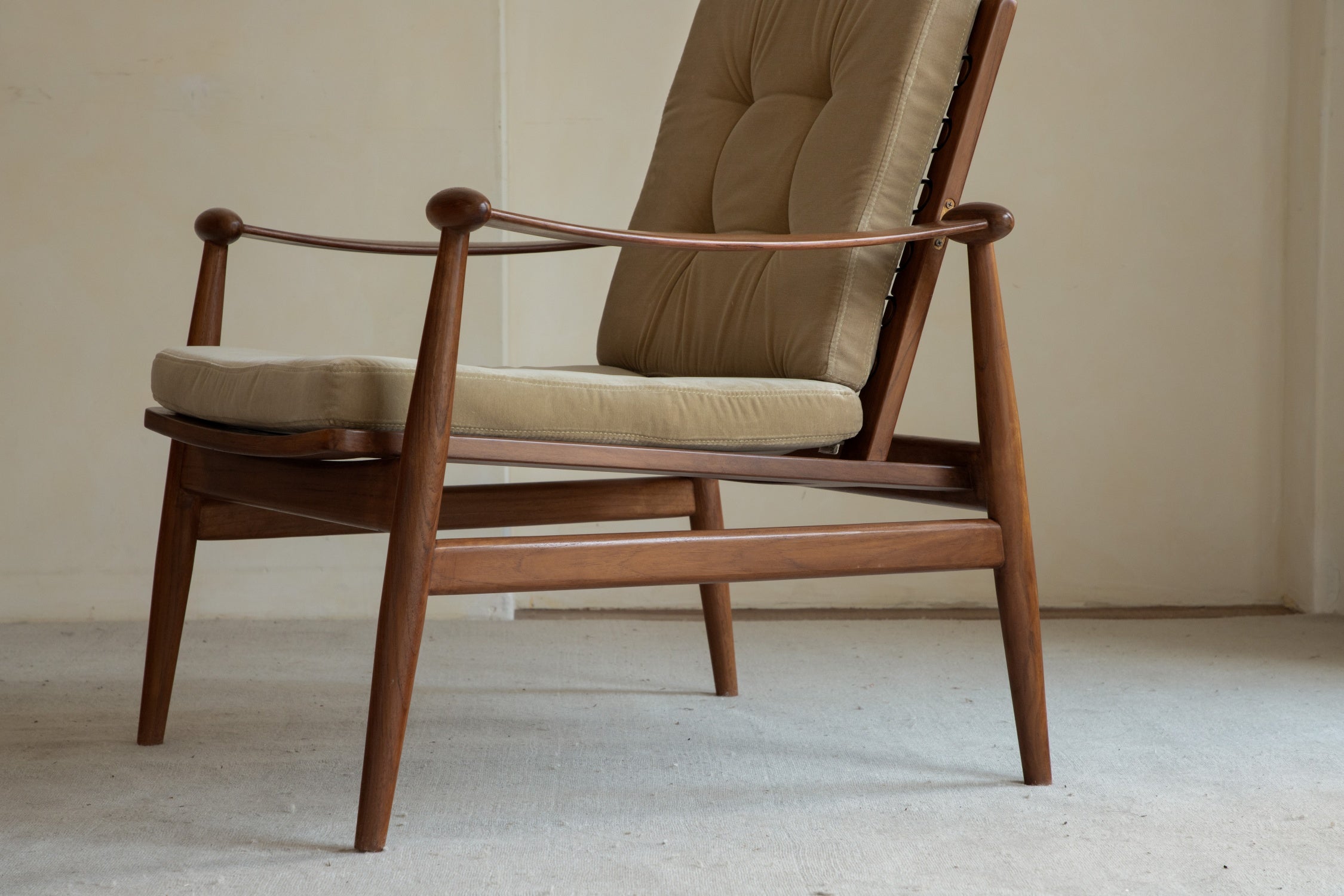 Elise Lounge Chair