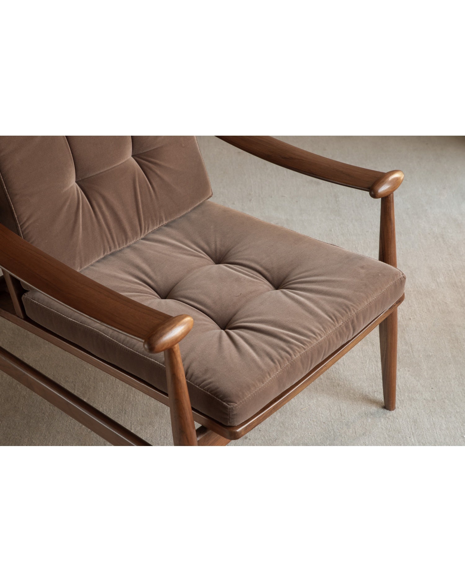 Elise Lounge Chair